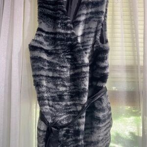 Forever 21 Faux Fur Belted Vest